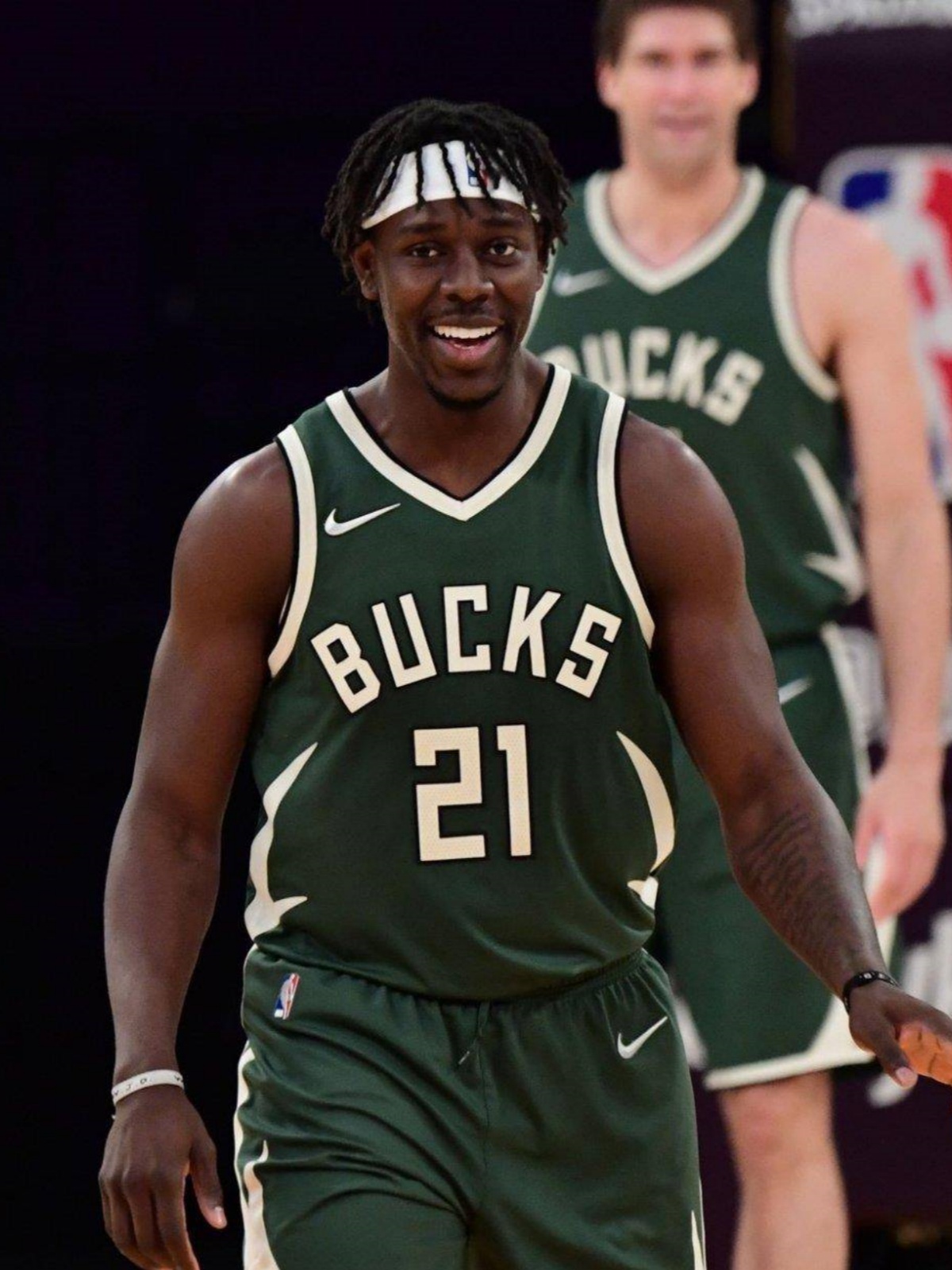 英国威廉希尔-一位球员在本赛季中表现出色，取得了明显的进步和突破